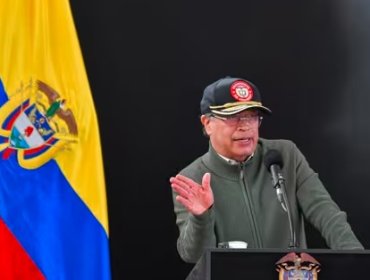 Presidente de Colombia remueve alto mando de las Fuerzas Armadas