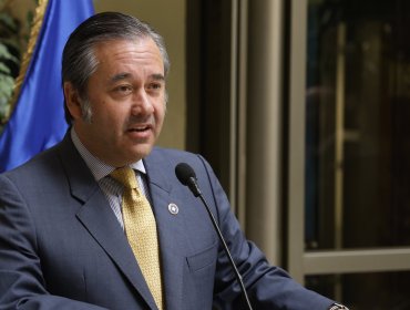 Diputado Romero pide la renuncia de embajadora de Chile en Nueva Zelanda por dichos sobre autodeterminación de Rapa Nui