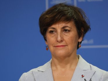 Ofician a Contraloría y piden iniciar auditoría en Hospital del Salvador tras operación "fast track" a madre de ministra Aguilera