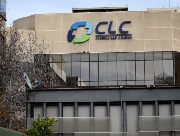 CMF sanciona a expresidente y a exgerente general de Clínica Las Condes por ejecutar un acuerdo sin acta firmada