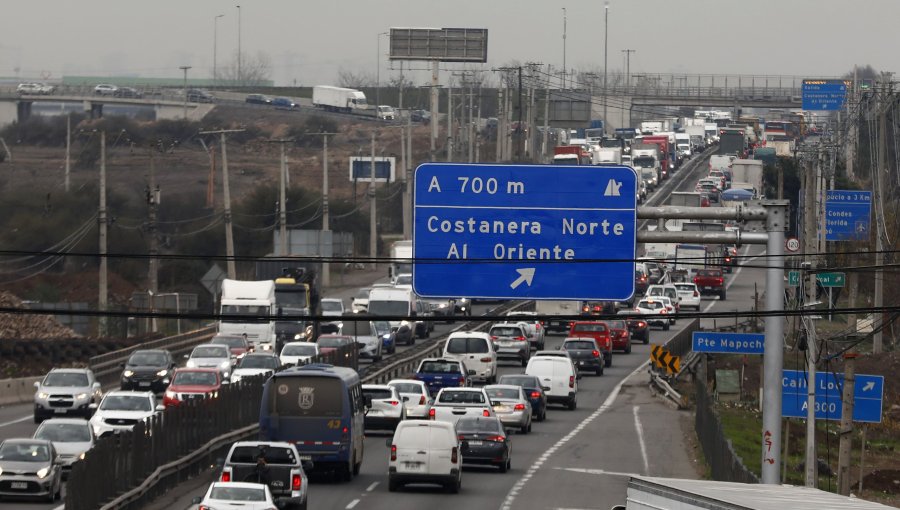 Más de 549 mil vehículos saldrán de la región Metropolitana por celebraciones de Año Nuevo