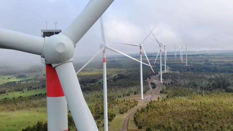 Generación eléctrica a partir de fuentes solares y eólicas alcanzó su mayor participación histórica en Chile en 2025