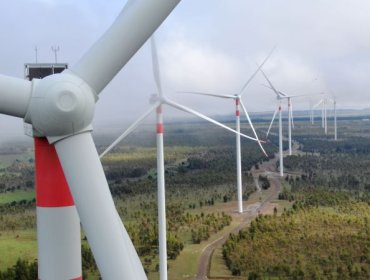 Generación eléctrica a partir de fuentes solares y eólicas alcanzó su mayor participación histórica en Chile en 2025