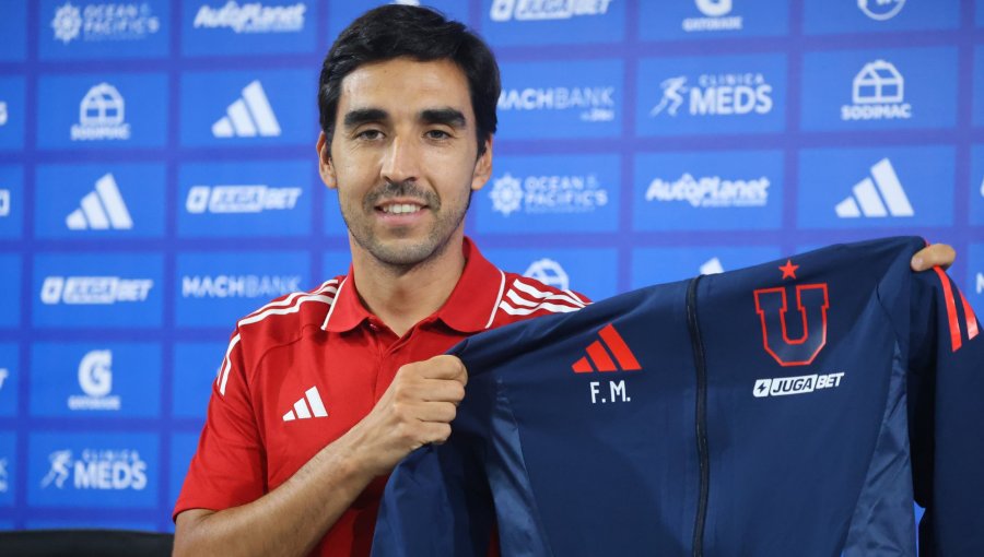 Meneghini en su presentación como nuevo DT de la U: "Este es el club que quería dirigir desde que empecé mi carrera"