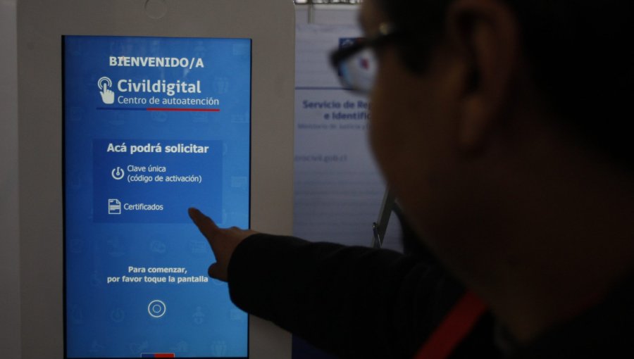 Diputados del Partido Republicano acudirán a Contraloría por entrega de Claves Únicas a migrantes irregulares