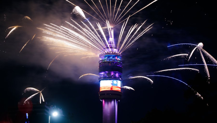Santiago: Cancelan segundo espectáculo de drones en Año Nuevo por motivos de seguridad