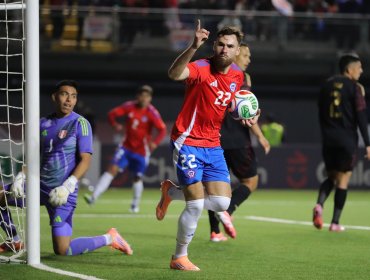 Año Nuevo con acento chileno en la Premier y Championship