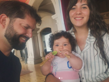 Con mensaje familiar, Boric da la bienvenida al 2026 junto a su hija Violeta
