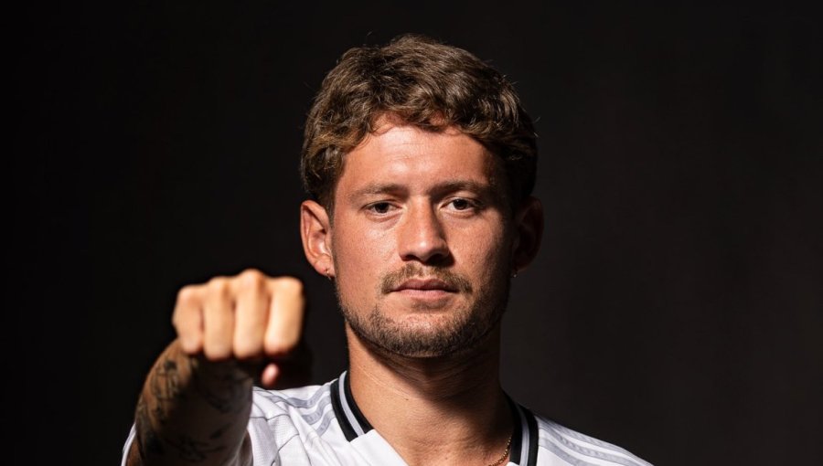 Joaquín Sosa en su presentación como refuerzo de Colo-Colo: "Llego a un club enorme, el más grande de Chile"