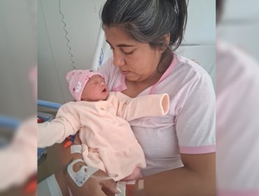 Zoe se convirtió en la primera guagua nacida el 2026 en el Hospital Gustavo Fricke de Viña del Mar