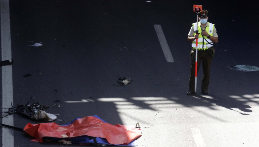 Santiago: Fatal accidente en Américo Vespucio deja dos fallecidos tras maniobra imprudente