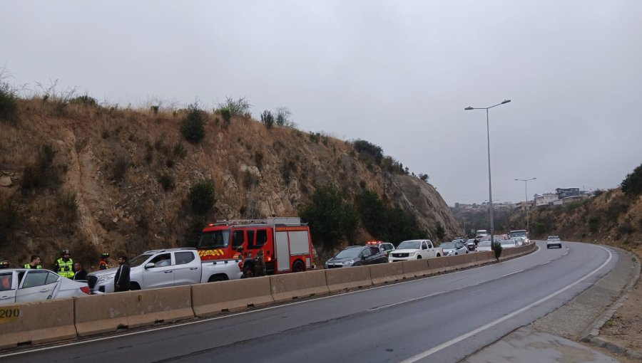 Colisión múltiple provoca congestión vehicular en Viña del Mar