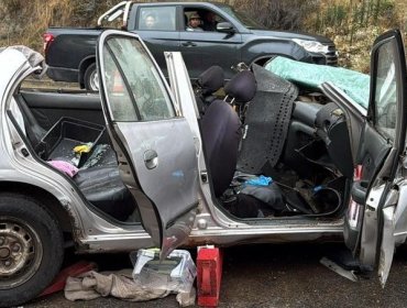 Colisión de dos automóviles dejó tres personas lesionadas y una alta congestión vehicular en la ruta Las Palmas de Viña del Mar