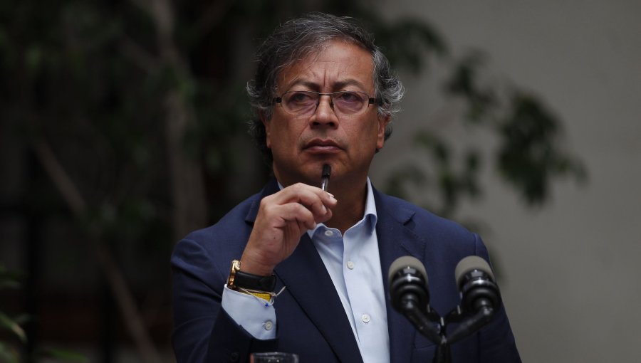 Petro responde a las amenazas de Trump y advierte que "por la patria tomaré de nuevo las armas"