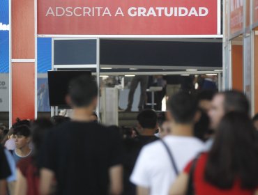 Este lunes 5 entregan resultados de la PAES: universidades ofrecen más de 2.000 carreras en el periodo de postulaciones