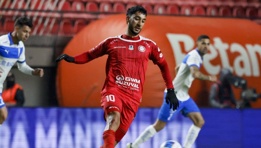 Franco Lobos fue oficializado como nuevo refuerzo de S. Wanderers para esta temporada