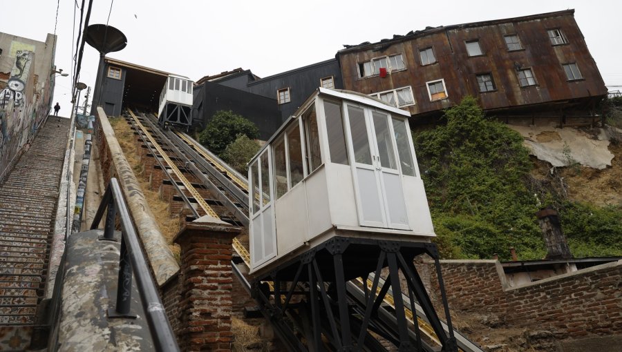 Alza en la tarifa de ascensores de Valparaíso: usuarios reconocen que es moderada, pero cuestionan restricciones a bicicletas