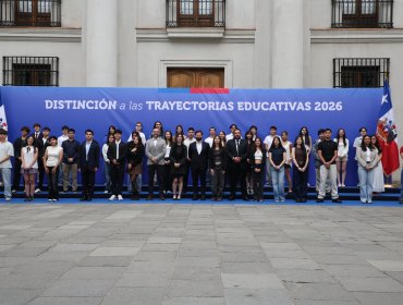 Presidente Boric recibió en La Moneda a estudiantes reconocidos con Trayectorias Educativas tras rendición de la PAES