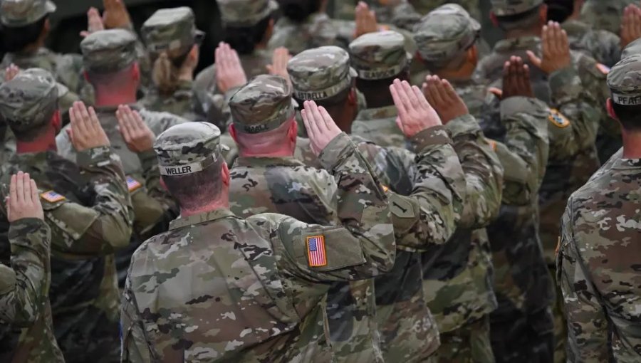 Casa Blanca afirma que están considerando diferentes opciones para adquirir Groenlandia, incluido el uso del Ejército