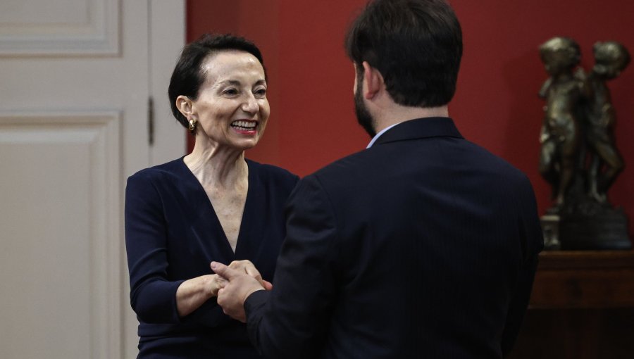 Gabriel Boric recibió en La Moneda a Gloria Chevesich, nueva Presidenta de la Corte Suprema