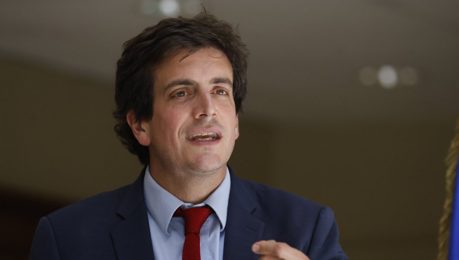 Diputado Schalper insta a partidos que apoyaron candidatura de Kast a evitar "líneas rojas" en el futuro gabinete