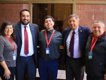 Diputado Barrios recibió a estudiante de la región de Valparaíso que obtuvo puntaje nacional en la PAES de Matemáticas