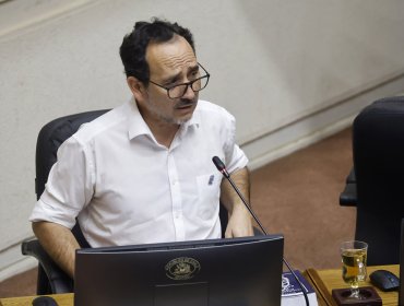 Senador Daniel Núñez estima que José Antonio Kast se va a alinear con las políticas de Trump