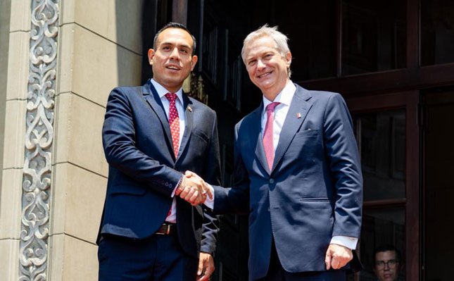 Kast se reúne con el presidente de Perú en Lima y coinciden en la lucha contra la delincuencia, la inmigración y la inversión