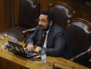 Ministro Cataldo reconoce que ley que crea el Sistema de Educación Pública "ha enfrentado complejidades innegables"