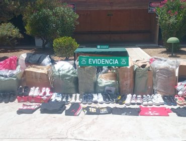 Fiscalización en Nogales permite detener a conductor con prendas de vestir falsificadas