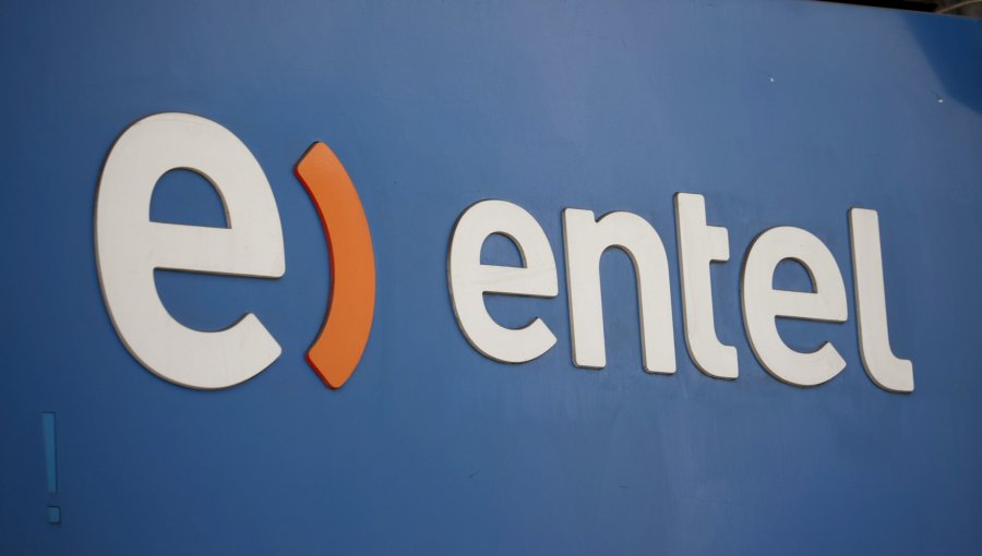 Entel compensará a 2 millones de clientes por cambio en planes y contratos tras acuerdo con el Sernac