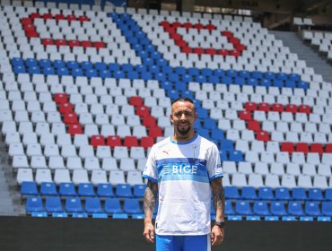 Bernardo Cerezo fue presentado como refuerzo de la UC: "Asumo este desafío con mucha responsabilidad"