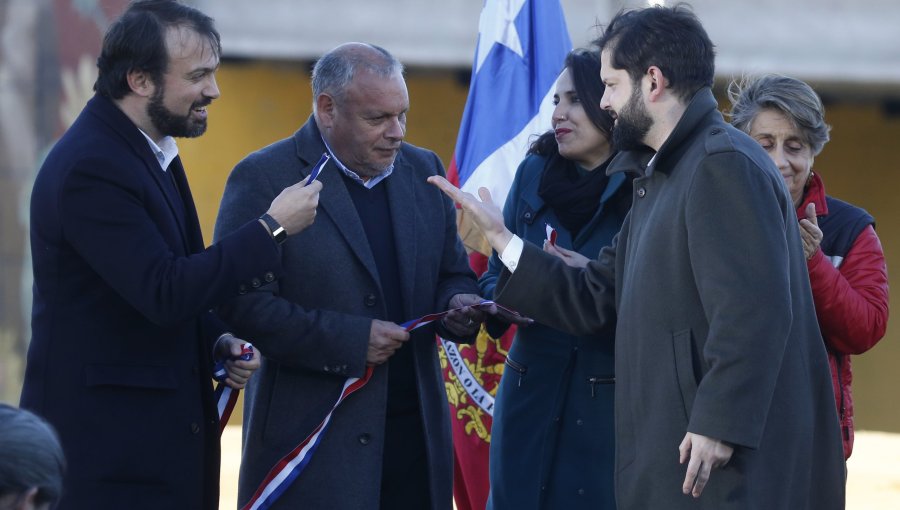 Editorial: Las escenografías del show mediático del Presidente y el Gobernador: cero aporte a la región en 4 años