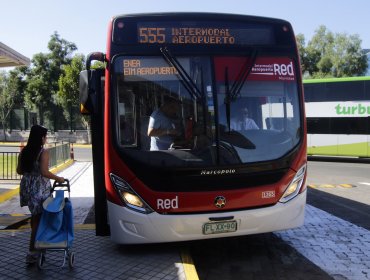Líneas del Sistema Red al Aeropuerto de Santiago suman más de 6,1 millones de transacciones