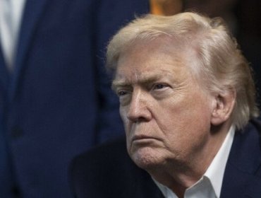 Donald Trump aseguró que el Gobierno cubano de Miguel Díaz-Canel "pende de un hilo" y "está en serios problemas"