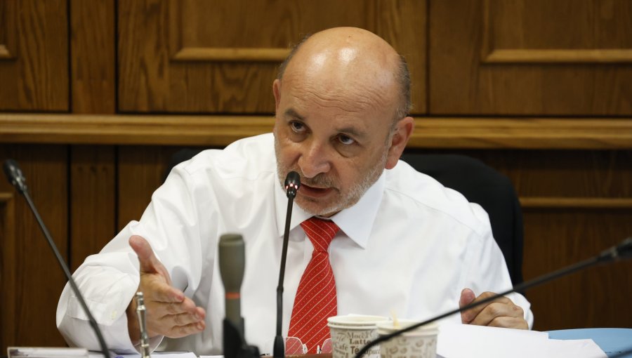 Senador Castro atribuye a la oposición el estancamiento legislativo del proyecto de ley de eutanasia