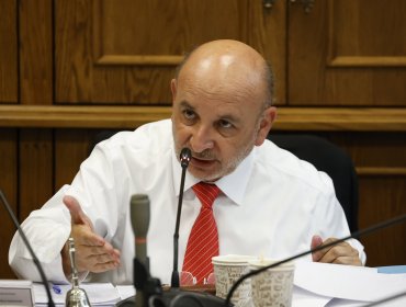 Senador Castro atribuye a la oposición el estancamiento legislativo del proyecto de ley de eutanasia