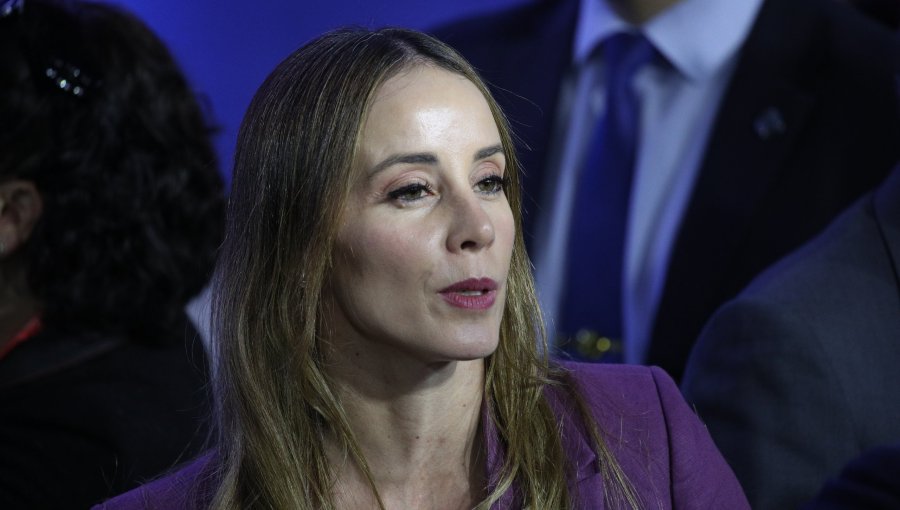 Vocera de José Antonio Kast no descarta reunión con María Corina Machado antes del cambio de mando