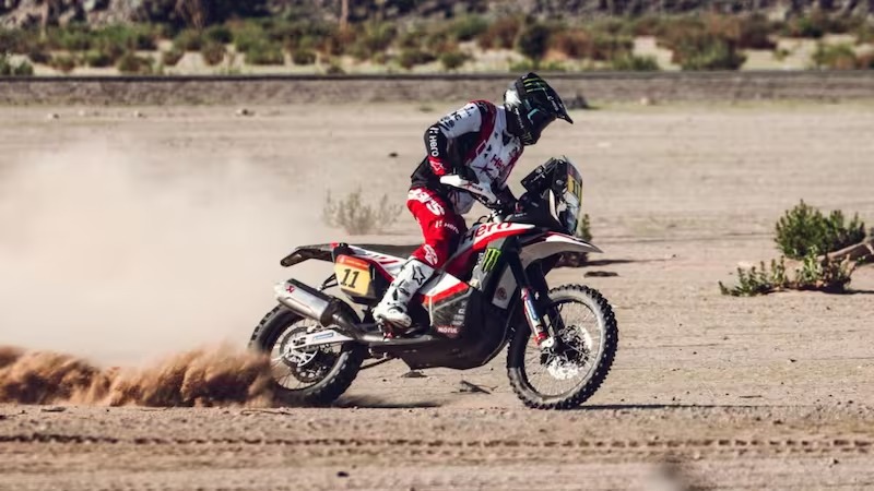 José Ignacio Cornejo se aferró al quinto puesto de la tabla general pero se alejo del podio en el Dakar