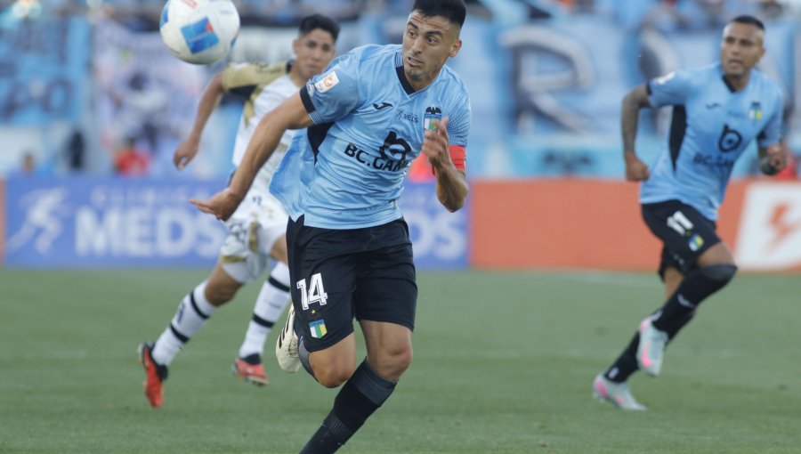 Universidad Católica reforzó la defensa con central de O'Higgins