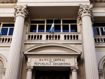 Banco Central de Argentina devuelve a Estados Unidos el 'swap' de 20.000 millones de dólares