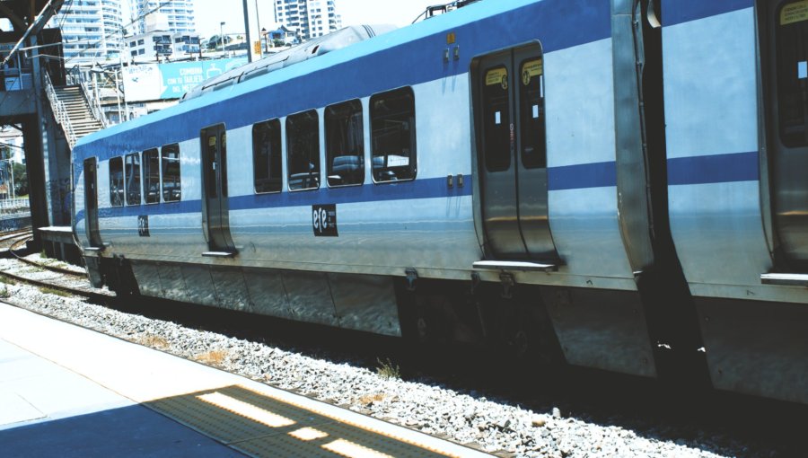 30 delincuentes vandalizaron trenes en Paso Hondo: EFE Valparaíso anuncia querella y avalúa daños en más de $47 millones
