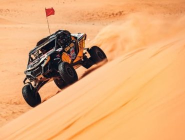 “Chaleco” López se reactiva en el Dakar y apunta a los líderes del Side by Side