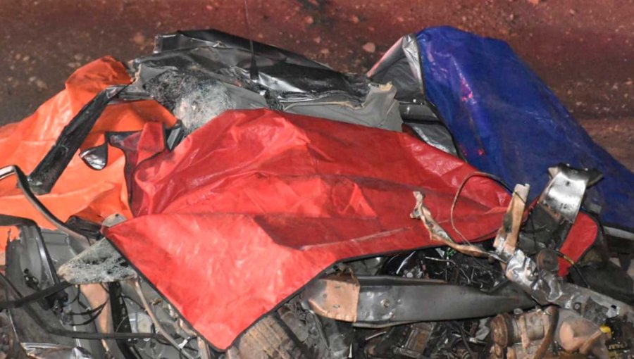 Tragedia en Mejillones: colisión entre bus y automóvil deja cinco muertos