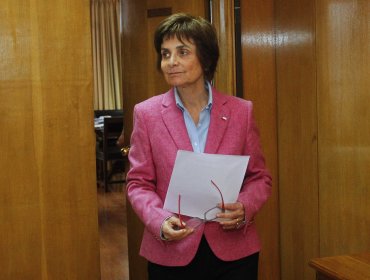 Paula Daza critica gestión de Salud y advierte falta de urgencia política