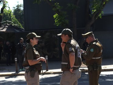 Hombre perdió la vida tras apuñalado al interior de un cité en la comuna de Santiago