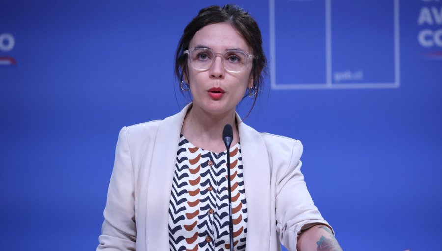 Ministra Vallejo desdramatiza reproche del PC a Presidente Boric por Cuba: "Tenemos una alianza de partidos que es diversa"