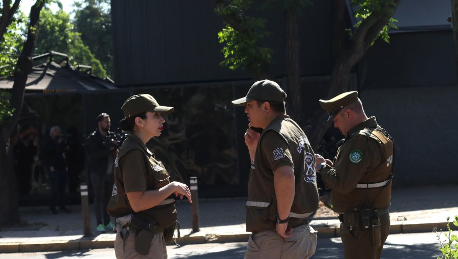Hombre perdió la vida tras apuñalado al interior de un cité en la comuna de Santiago