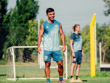 Vicente Pizarro destacó su llegada a Rosario Central: "Acá es un peldaño más arriba, el fútbol chileno ha ido decayendo"