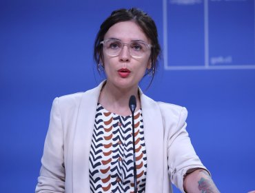 Ministra Vallejo desdramatiza reproche del PC a Presidente Boric por Cuba: "Tenemos una alianza de partidos que es diversa"